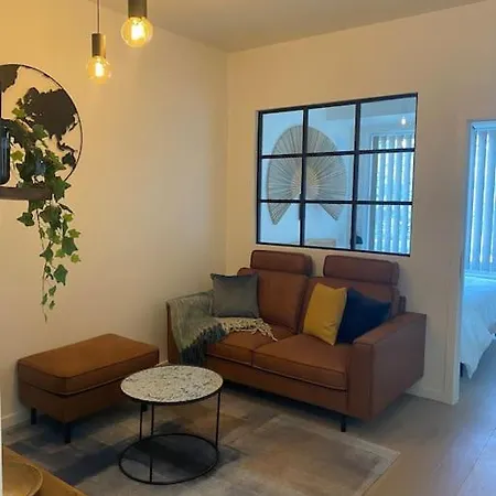 Appartement Avec Parking Gratuit Sur Place 5D Brussels Exterior photo